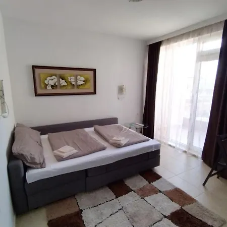Comfy Lägenhet Pomorie
